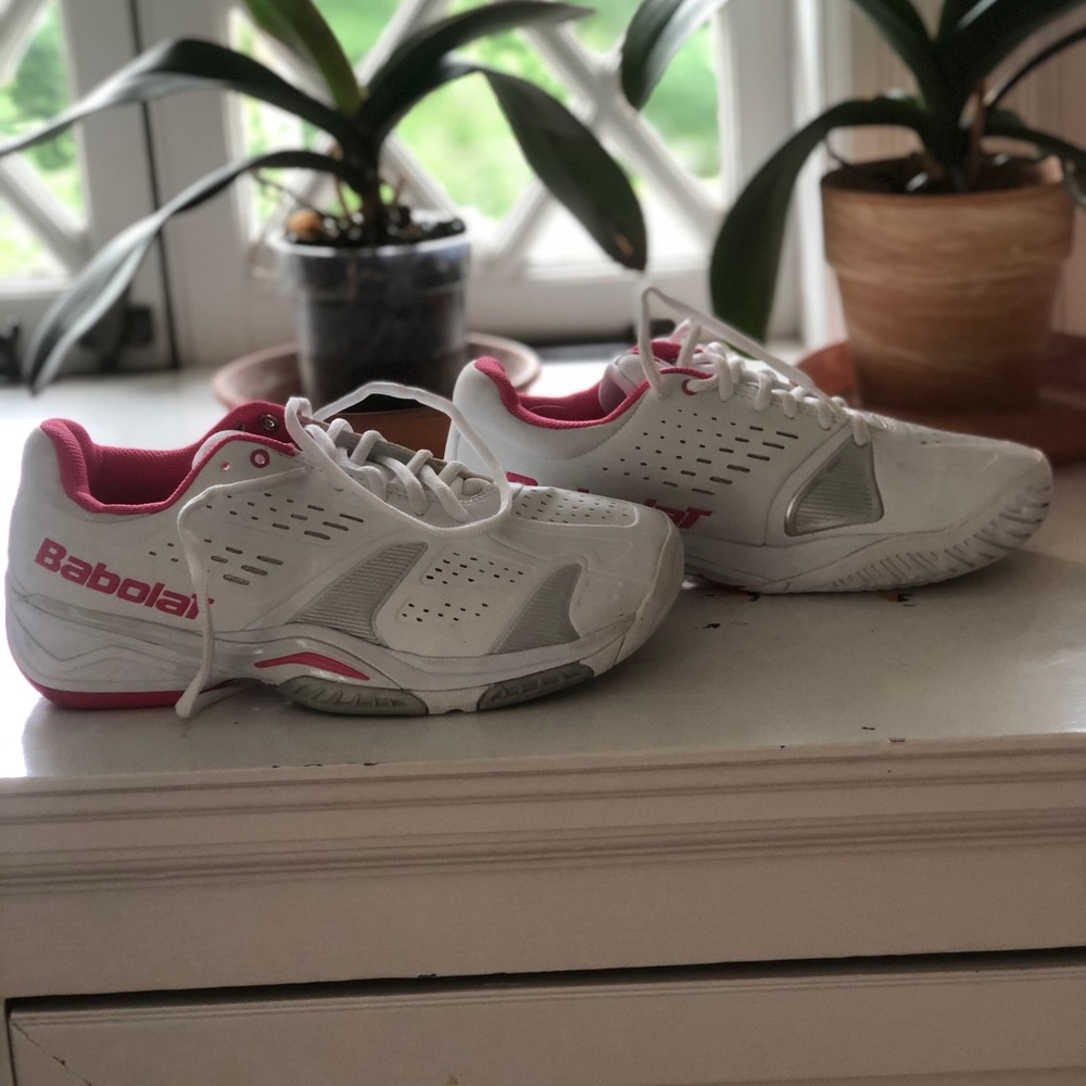 BABOLAT WOMEN’S TENNIS SHOES WHITE SIZE 7.5